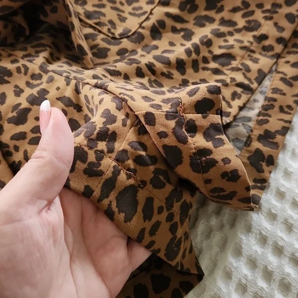 Animal print shorts with belt pockets small lounge casual cute Lagenlook beachy - Picture 5 of 8